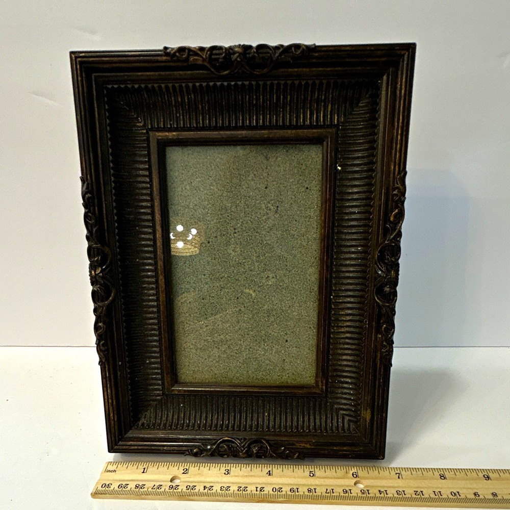 Ornate Brown Wood Photo Frame 4.5x6.5 Freestanding Rear-Loading Portrait
